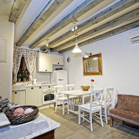שיבניק Anja Apartments חדר תמונה